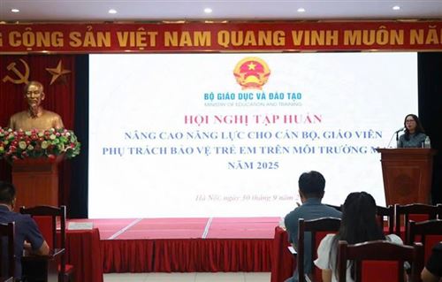 Nâng cao năng lực bảo vệ trẻ em, học sinh trên môi trường mạng